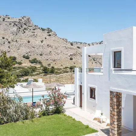 Aggelina Villa *