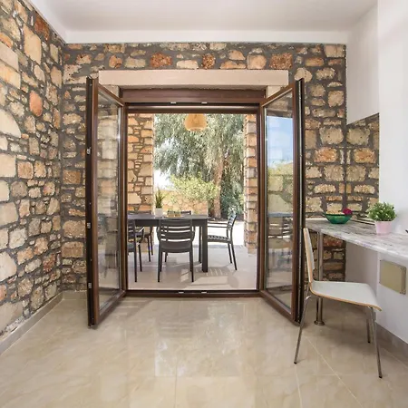 Aggelina Villa